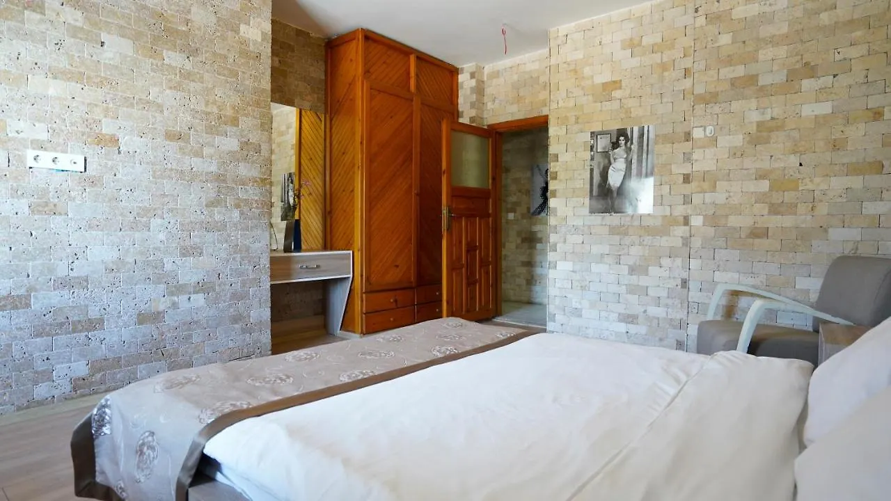 Arya Suits Apartman Antalya