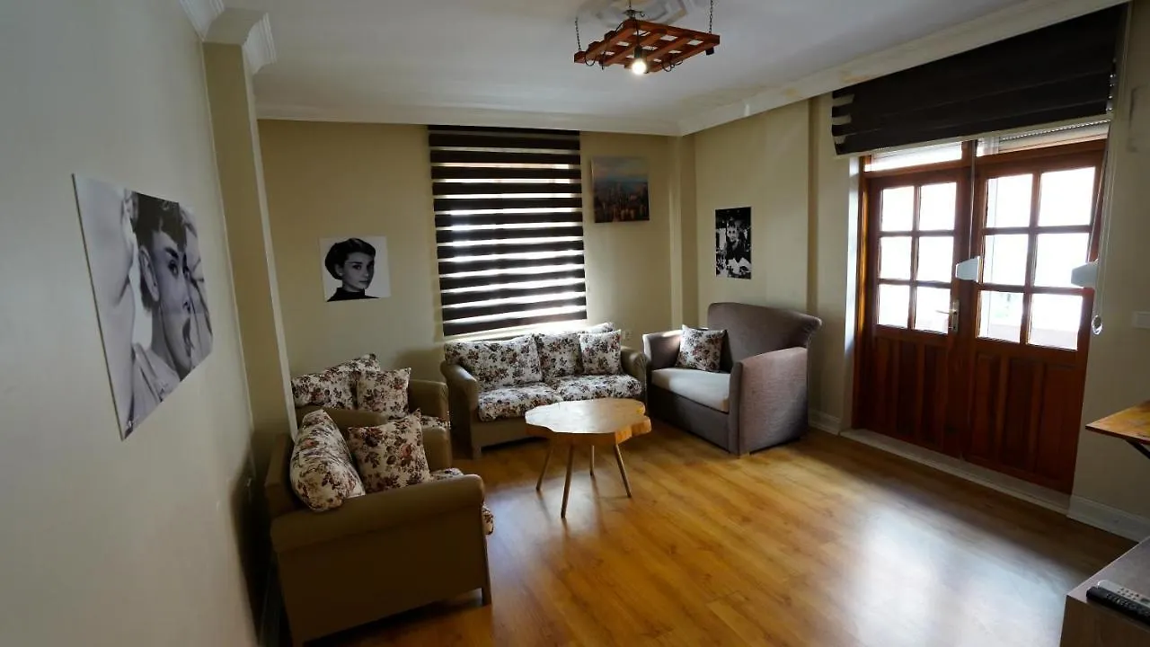 Arya Suits Apartman Antalya Törökország