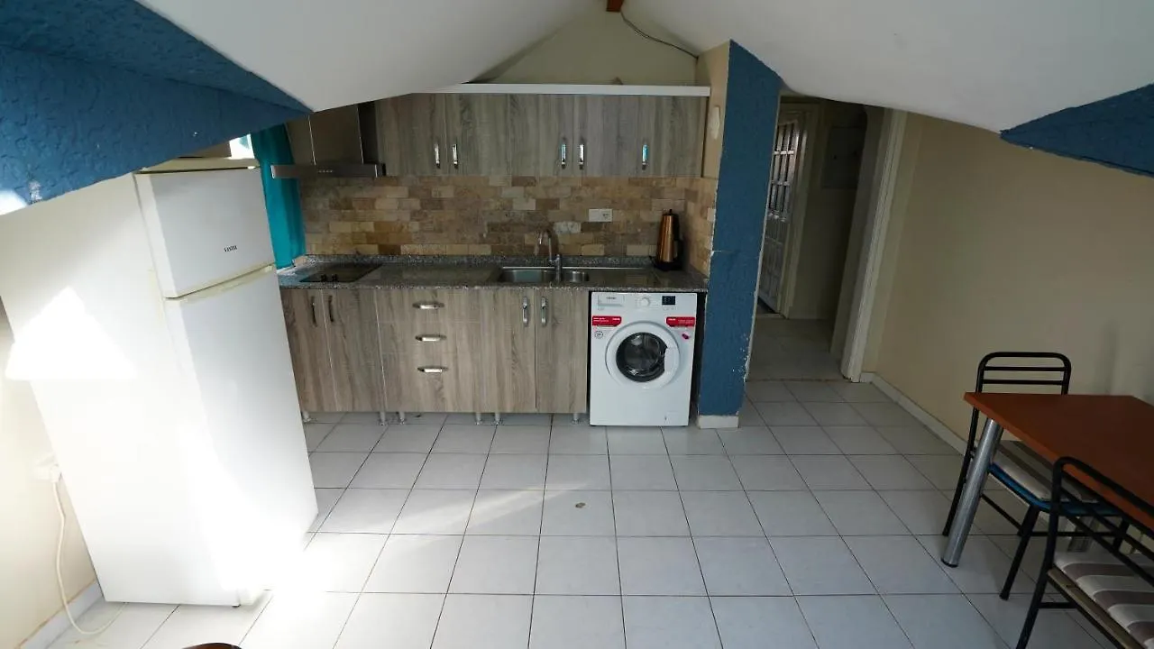 Arya Suits Apartman Antalya 0*,  Törökország