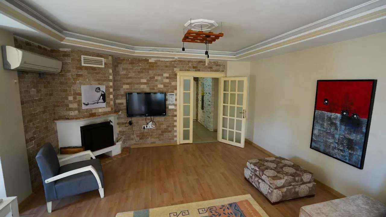 Arya Suits Apartman Antalya 0*,
