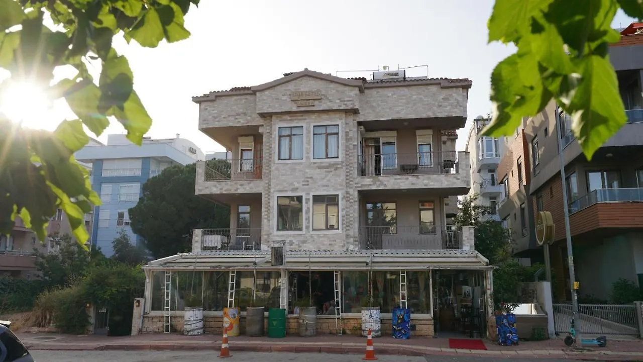 Arya Suits Apartman Antalya
