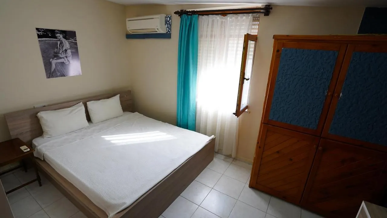 Arya Suits Apartman Antalya 0*,